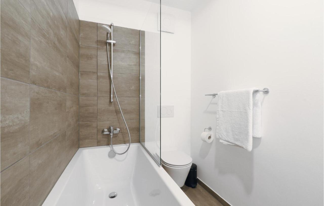 Lovely Apartment In Lembruch-Duemmer See Buitenkant foto